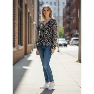 New York & Company Womens Black White Geometric Ruffle Chiffon Blouse Size 10